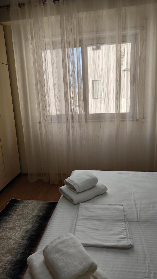 Appartamento Aria Con Vista Sul Teatro Migjeni Shkodër エクステリア 写真